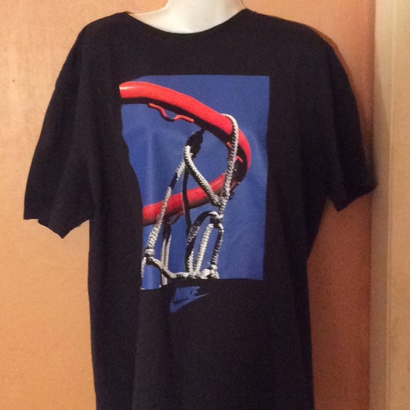 Other - Nike shirt